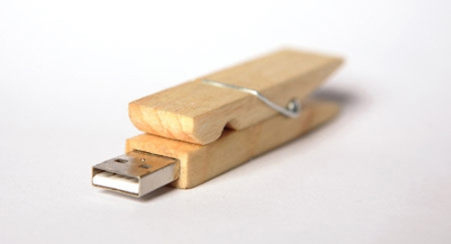 awesome-usb-clothespin