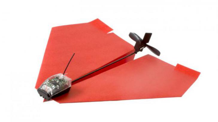 เปลี่ยนเครื่องบินพับจากกระดาษเป็นเครื่องบินบังคับวิทยุในพริบตาด้วย PowerUp 3.0