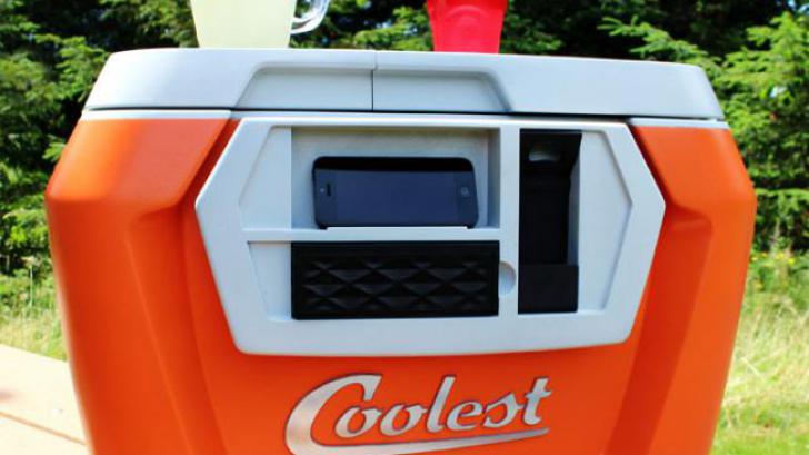 COOLEST COOLER กระติกน้ำแข็งสุด Cool ที่โกยเงินแซงแชมป์เก่า Pebble Smartwatch
