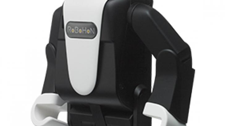 RoBoHon หุ่นยนต์โทรศัพท์รุ่นใหม่จาก Sharp ดูเหมือนของเล่น แต่เราคิดว่ามันเจ๋งมากเลยนะ