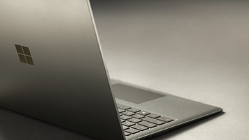 Microsoft เปิดตัว Surface Laptop โน้ตบุ๊ครุ่นใหม่ เจาะกลุ่มนักศึกษาและคนทำงาน
