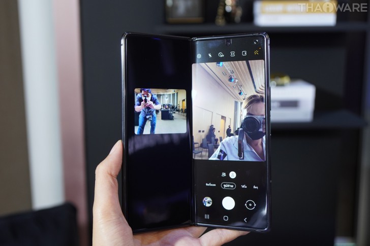 พบประสบการณ์ใหม่บน Galaxy Z Fold2 5G สมาร์ทโฟนจอพับได้ที่มาพร้อมฟีเจอร์สุดล้ำ!