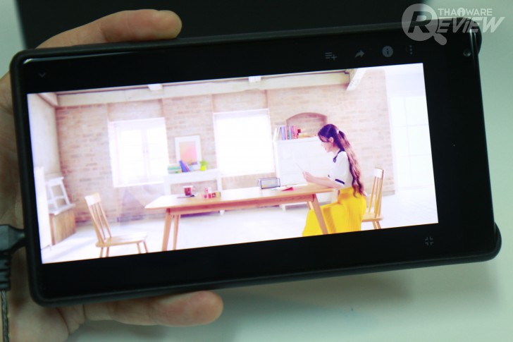 Xiaomi Mi MiX หมวยจอยักษ์ รักไร้พรมแดน กับดีไซน์ไร้ขอบ สวยสะกดทุกสายตาเมื่อแรกพบ