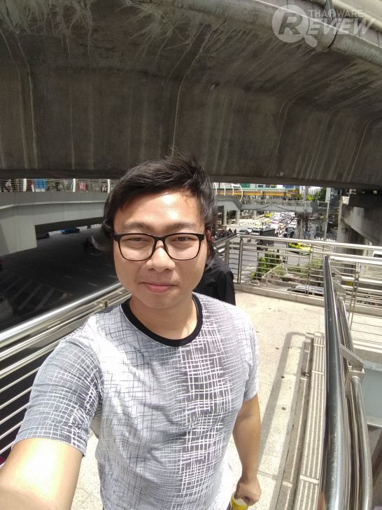 ASUS Zenfone 4 Selfie ดีไซน์สวย กล้องหน้าคู่ ถูกใจวัยเซลฟี่ ถ่ายหน้าชัดหลังเบลอได้