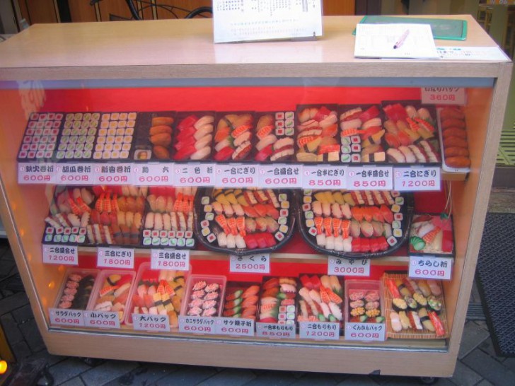 แซลมอนจากนอร์เวย์กลายมาเป็นอาหารญี่ปุ่นได้ยังไง แล้วแซลมอนมีกี่ชนิดกันนะ!?