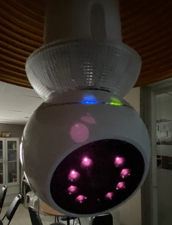 AMARYLLO AR2 กล้องหลอดไฟ 360 องศา ใช้แทนหลอดไฟ พร้อมระบบ AI ในตัว