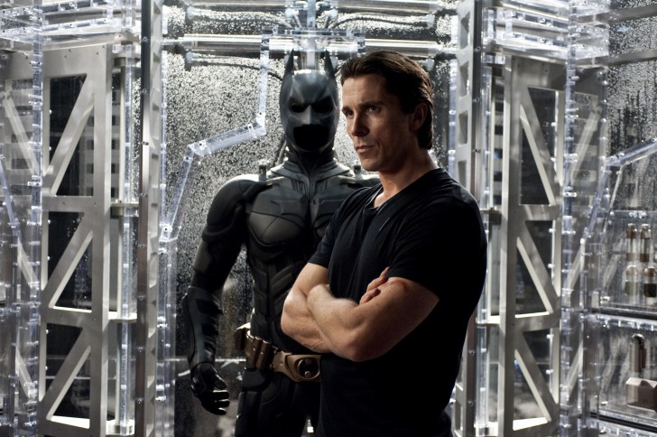 Bruce Wayne รับบทโดย Christian Bale