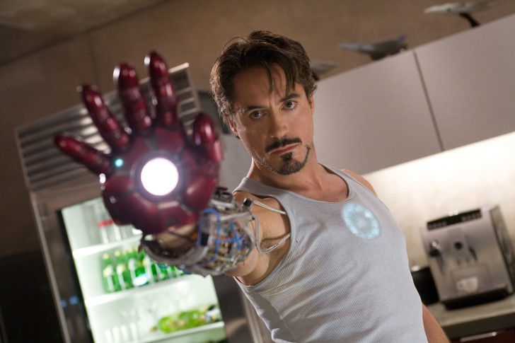 Robert Downey Jr. ในบท Tony Stark / Iron Man จาก หนัง ภาพยนตร์ Iron Man