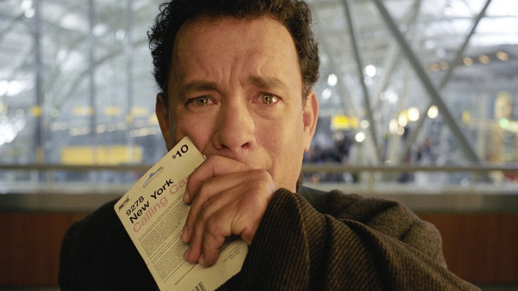 Tom Hanks ในบท Viktor Navorski จากหนัง ภาพยนตร์ The Terminal