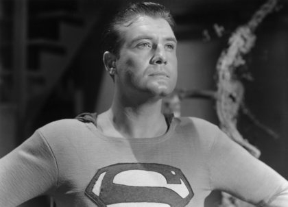 George Reeves ในบท Superman จากซีรีส์ Adventures of Superman ค.ศ. 1952-1958 (พ.ศ. 2495-2501)