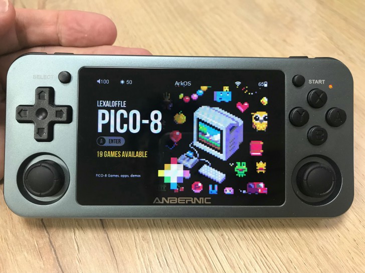 จะเล่นเกมของ PICO-8 ได้อย่างไร ? (How to play PICO-8 game ?)