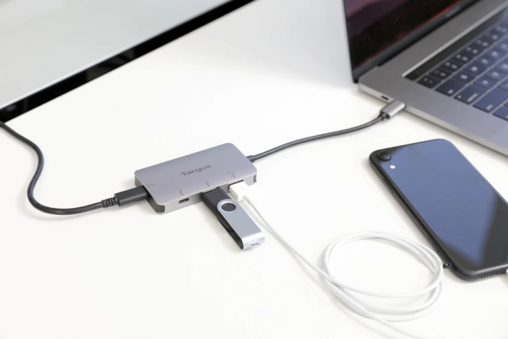 อุปกรณ์เพิ่มช่อง USB รองรับชาร์จเร็ว 100 วัตต์ Targus USB-C Multi-Port HUB with 100W Power Delivery