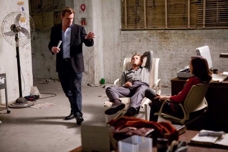 Christopher Nolan จากกองถ่าย Inception