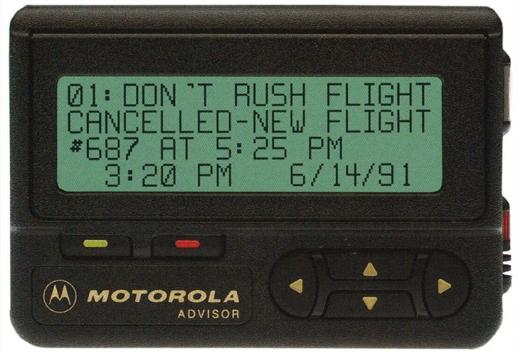 Motorola Advisor เปิดตัวในปี ค.ศ. 1990 (พ.ศ. 2533)