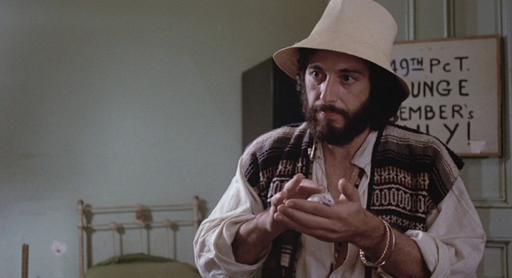 Al Pacino ในบท Serpico จากหนัง ภาพยนตร์ Serpico ค.ศ. 1973 (พ.ศ. 2516)