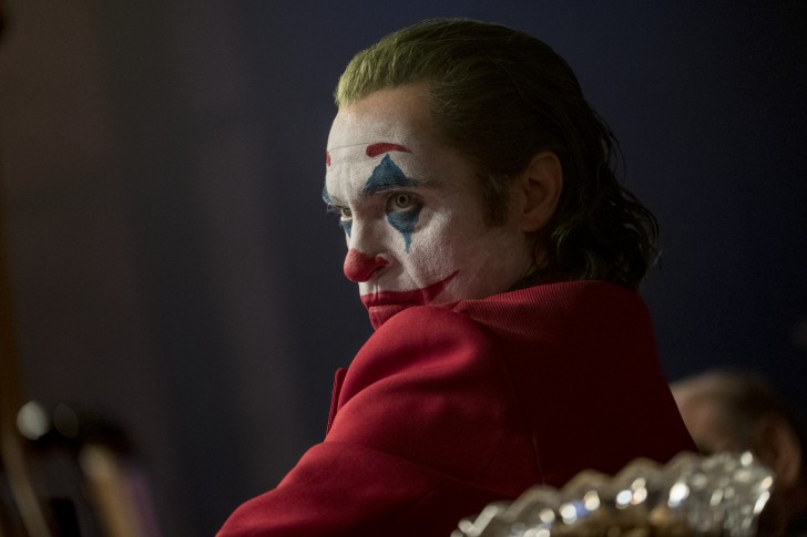 Joaquin Phoenix ในบท Arthur Fleck จากหนัง ภาพยนตร์ Joker ค.ศ. 2019 (พ.ศ. 2562)