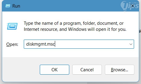 เปิดหน้าต่าง Run บน Windows แล้วพิมพ์ diskmgmt.msc เพื่อเข้า Disk Management